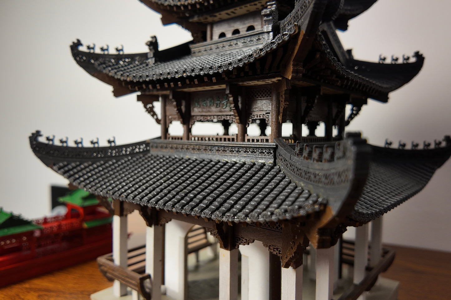 Modèle d'architecture ancienne à assemblage à tenon et mortaise du Pavillon FengYuTongZhou